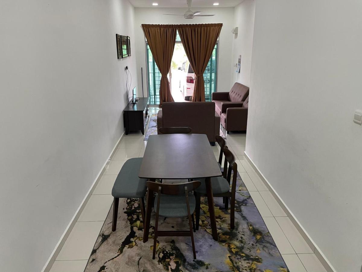 Maryam Homestay Jertih Экстерьер фото